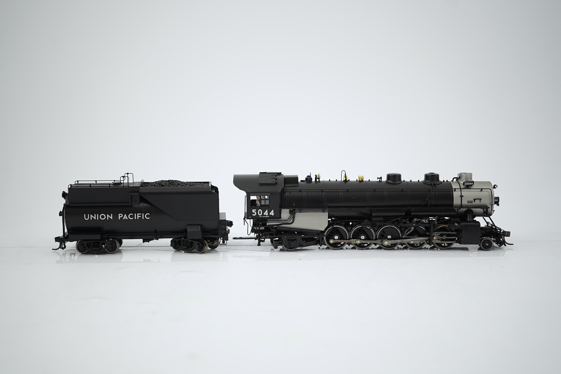 A boxed HO gauge Broadway Limited Paragon Series (1293) model of Union Pacific TTT-6, 5044, 2-10-2 locomotive with bogie tender, powered for two rail operation.